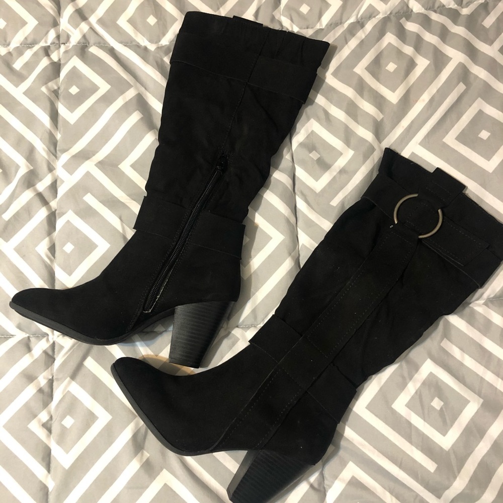 Black boots